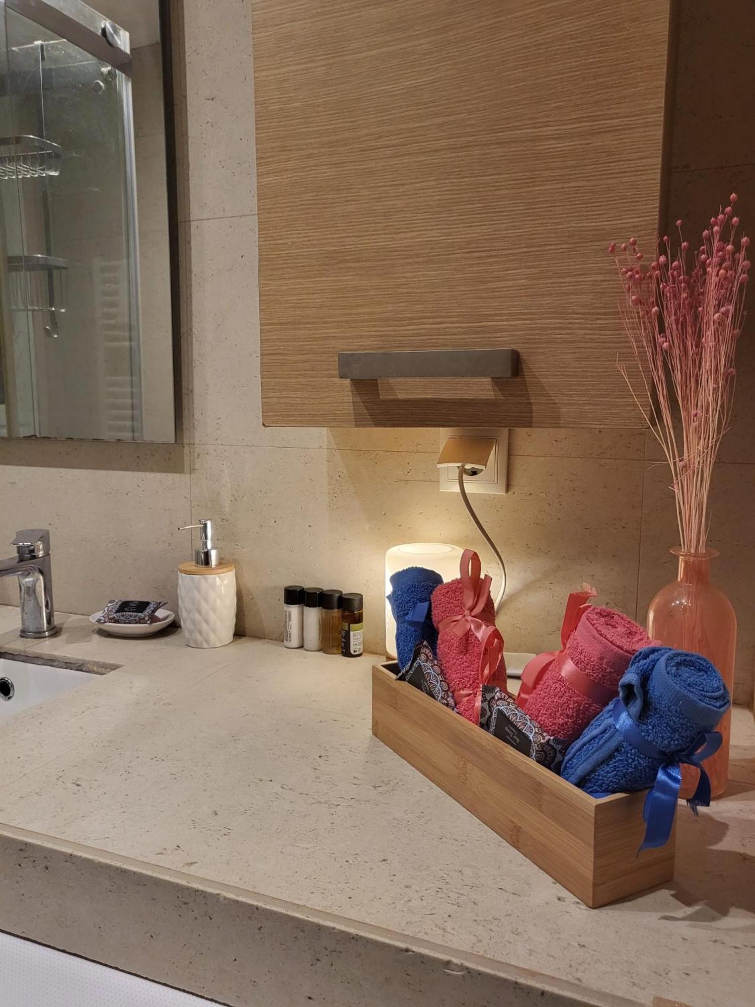 Filopappou Lemons Twins Luxurious Apartment Near To Acropolis Athen Exterior foto